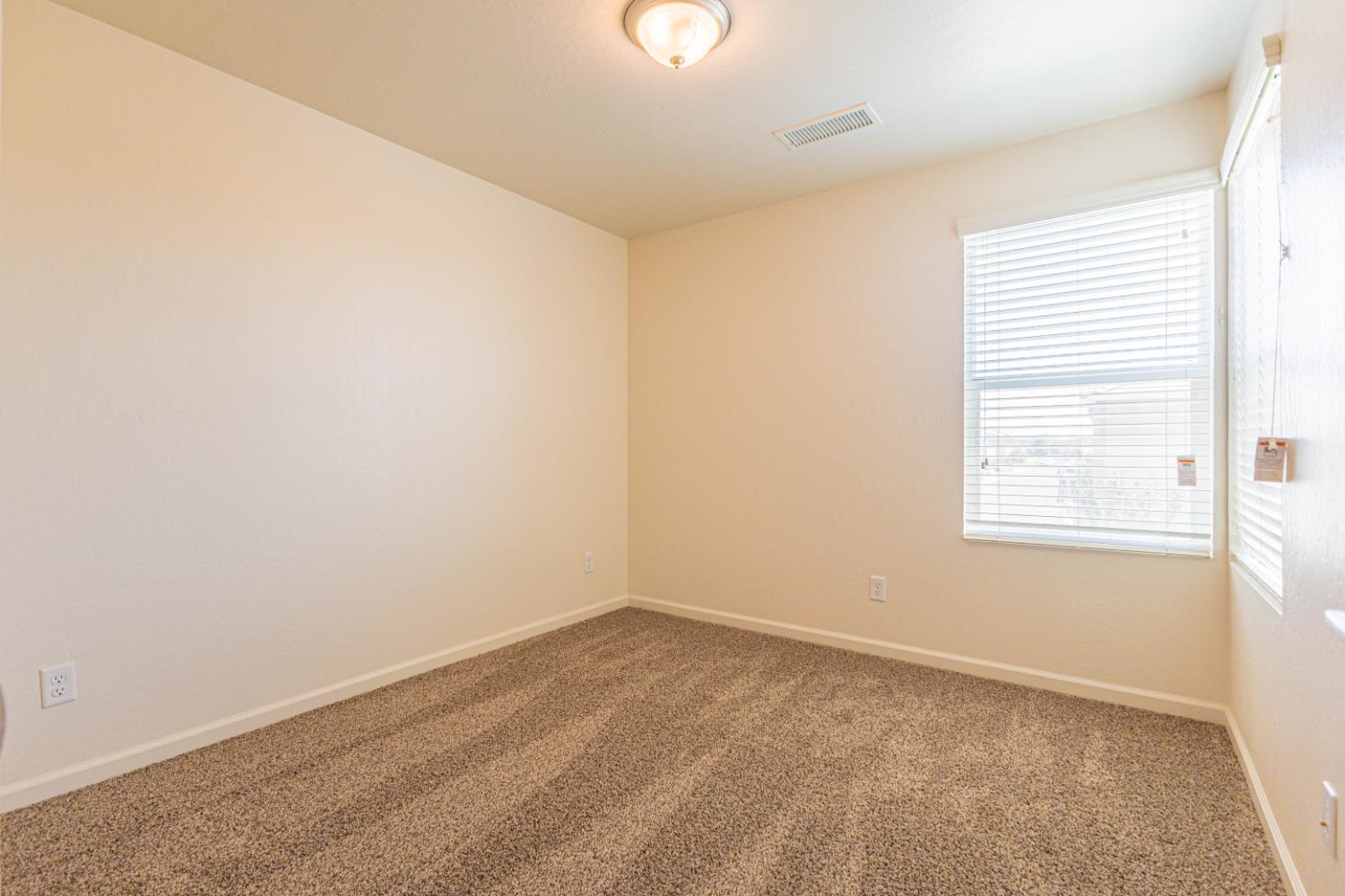 3707 Graystoke Way, Clovis, CA 93619