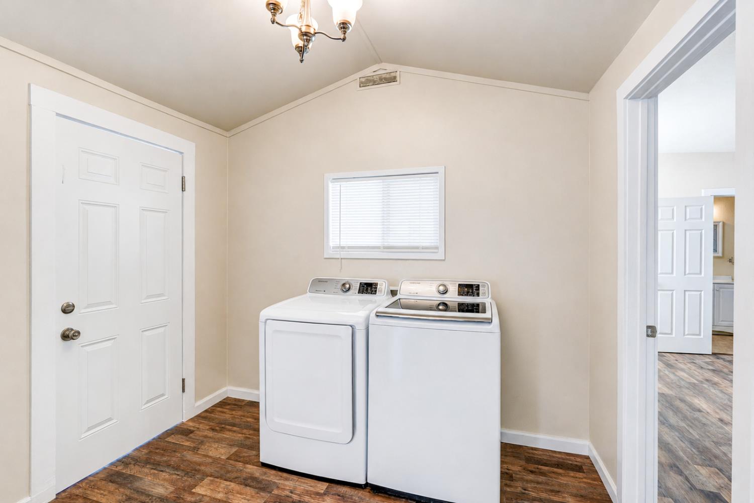 828 W 23rd St, Merced, CA 95340