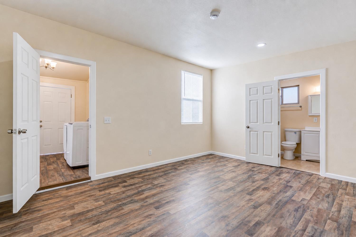 828 W 23rd St, Merced, CA 95340