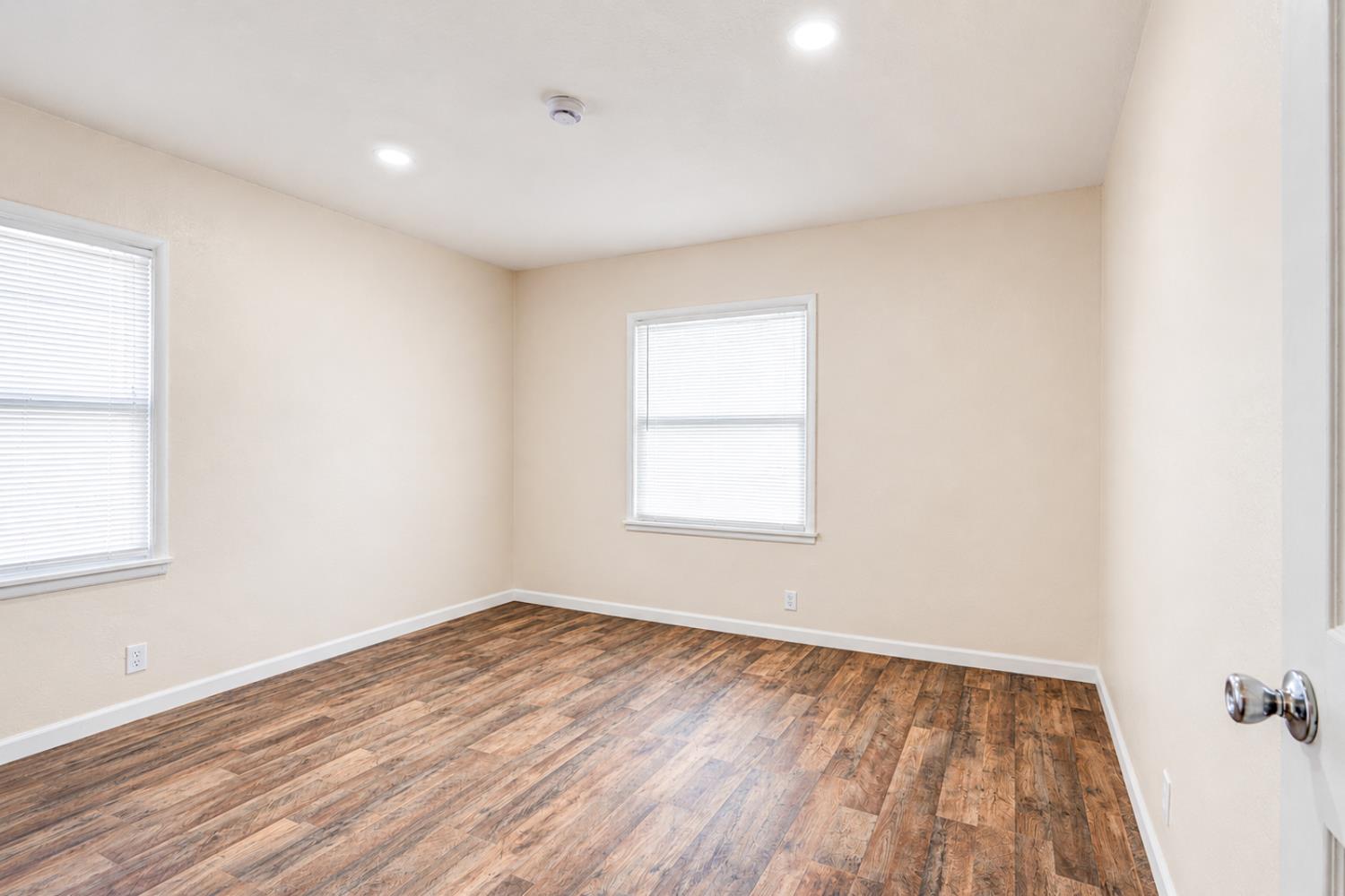 828 W 23rd St, Merced, CA 95340