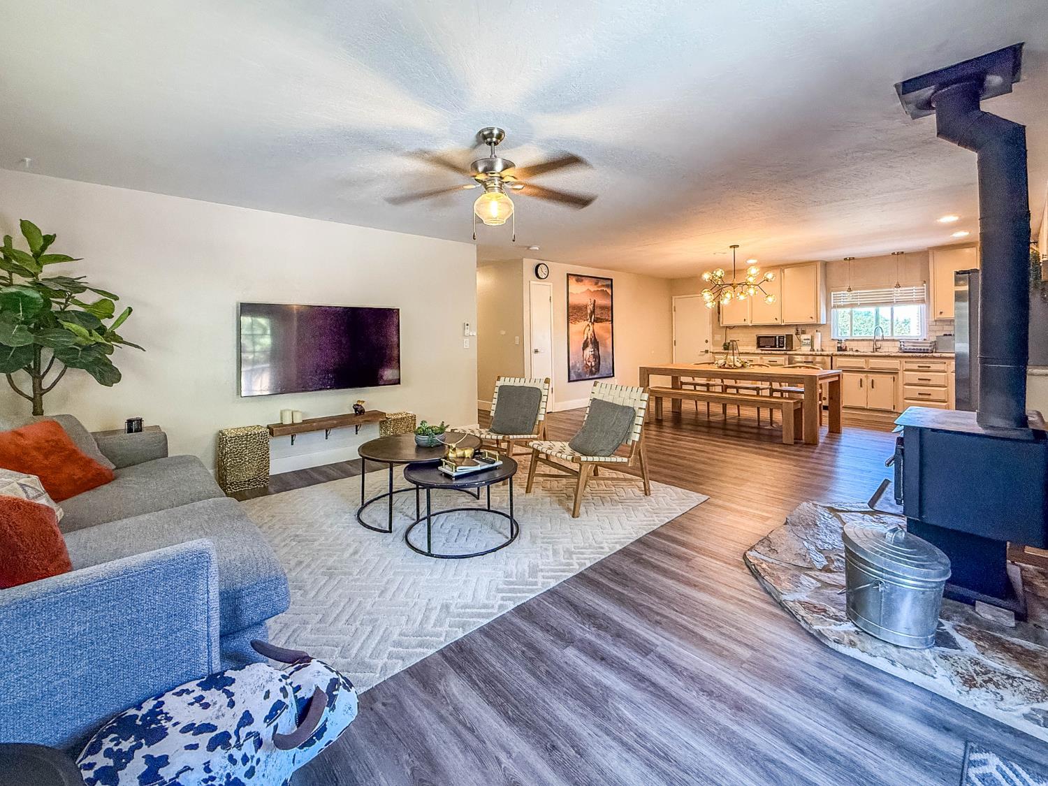 51591 Ponderosa Way, Oakhurst, CA 93644