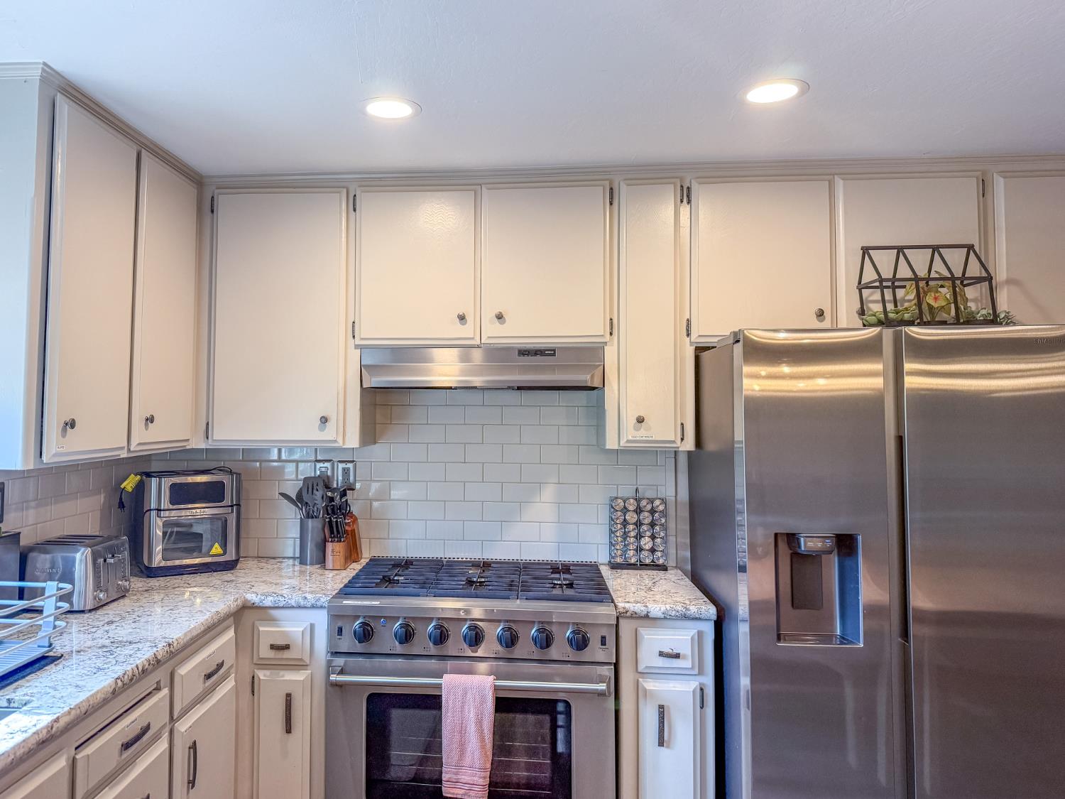 51591 Ponderosa Way, Oakhurst, CA 93644