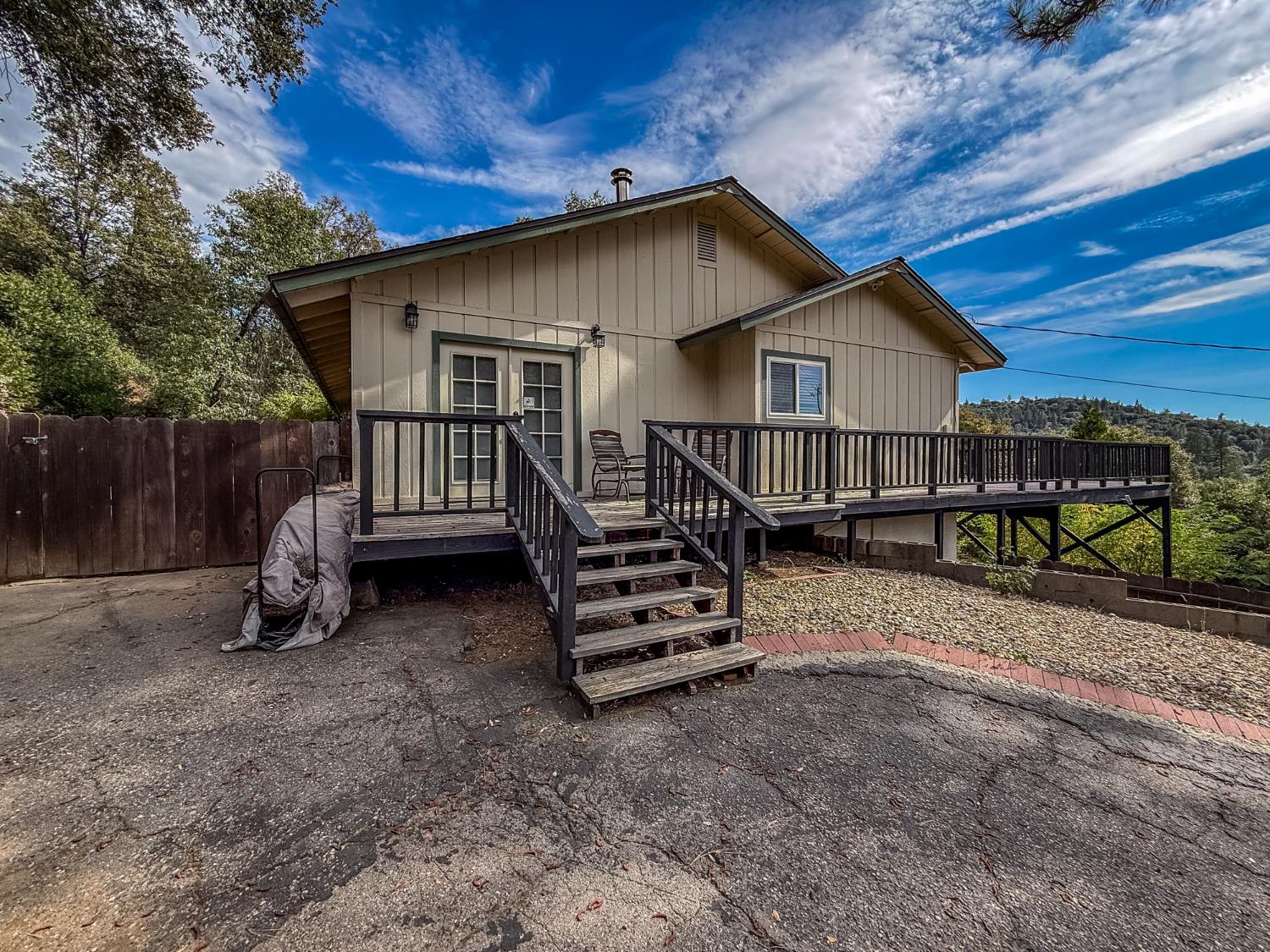 51591 Ponderosa Way, Oakhurst, CA 93644