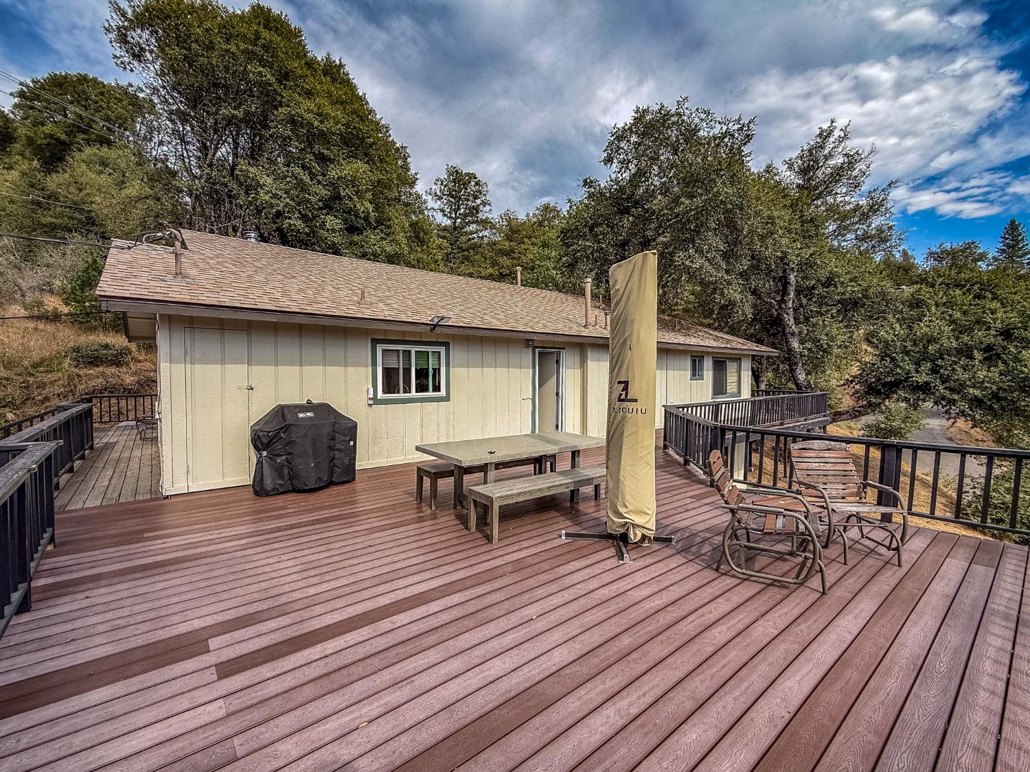 51591 Ponderosa Way, Oakhurst, CA 93644