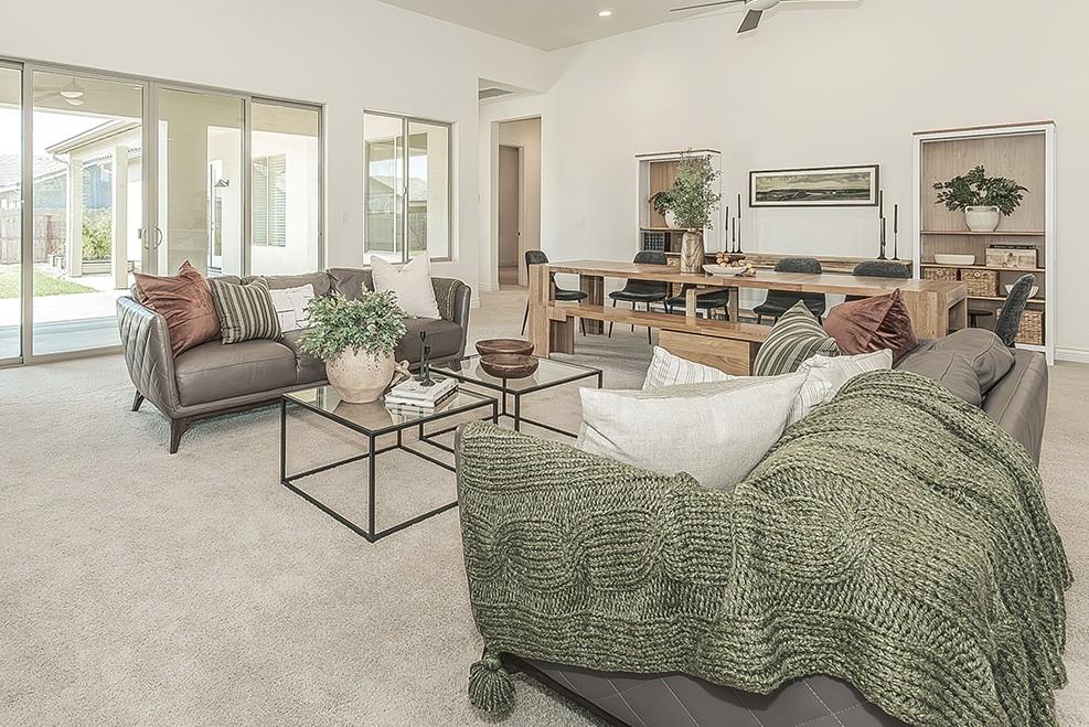 1940 Solig Ave, Kingsburg, CA 93631