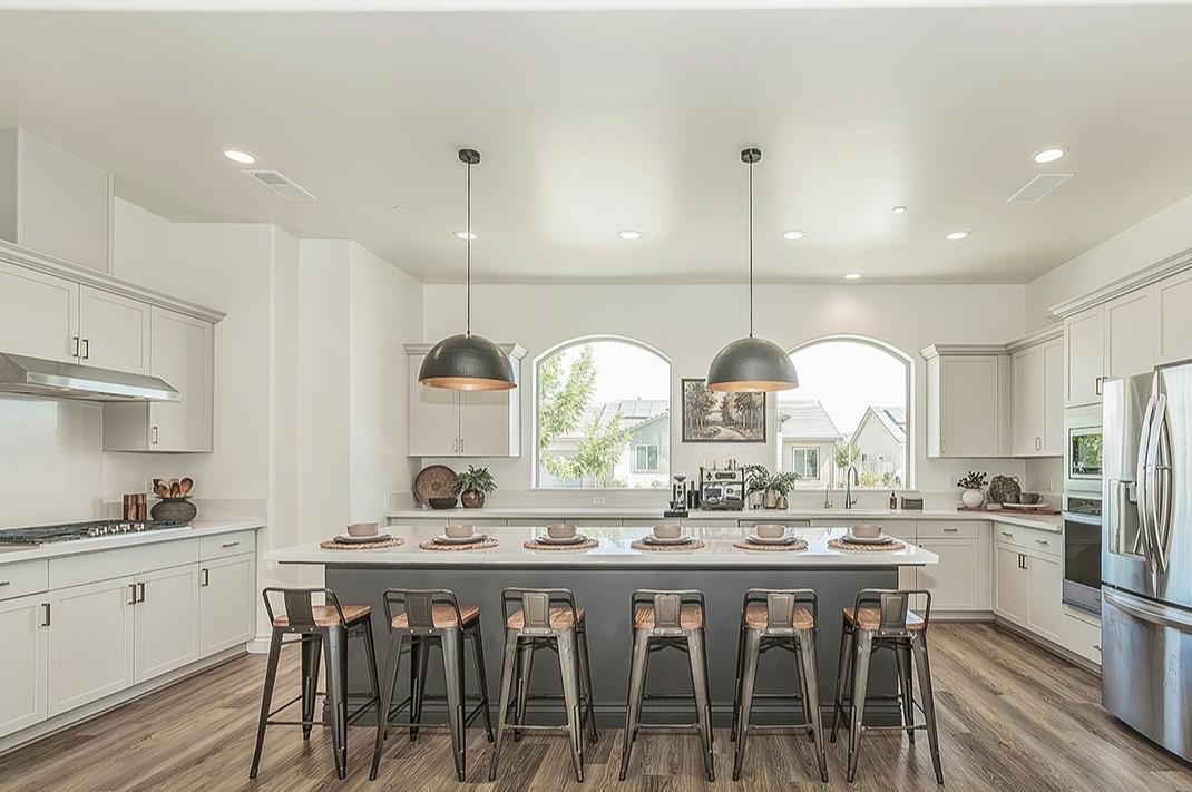 1940 Solig Ave, Kingsburg, CA 93631