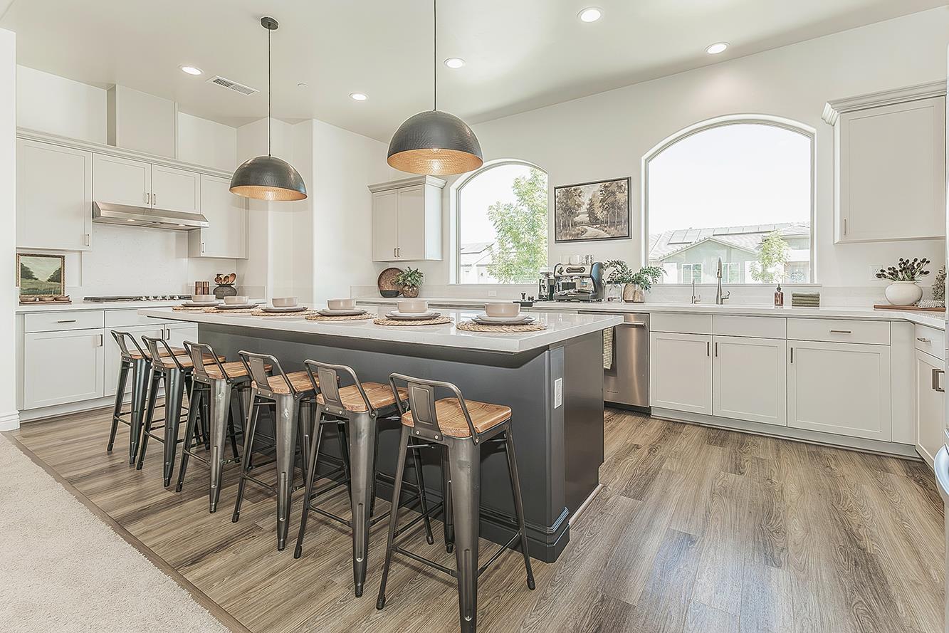 1940 Solig Ave, Kingsburg, CA 93631