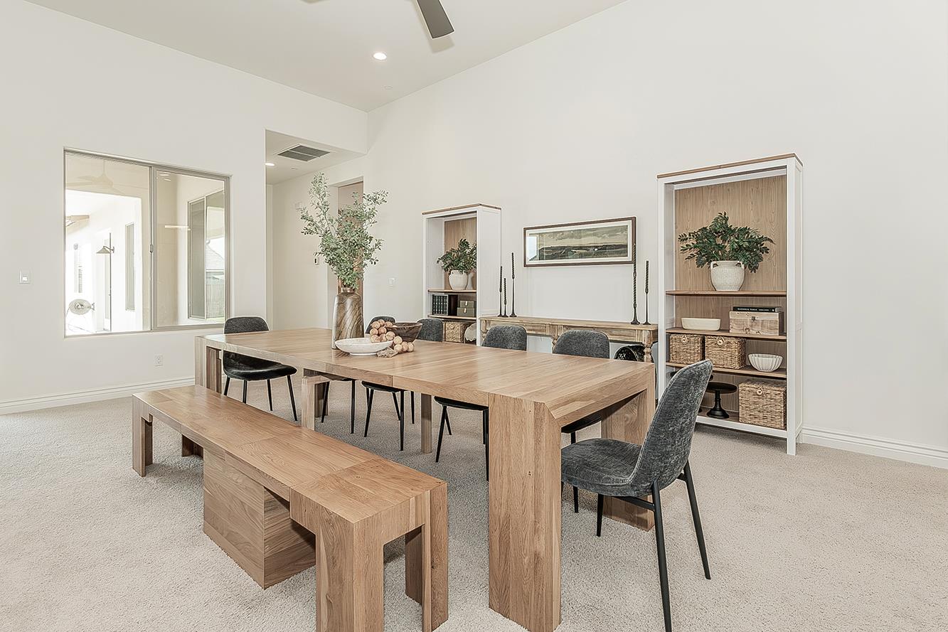 1940 Solig Ave, Kingsburg, CA 93631