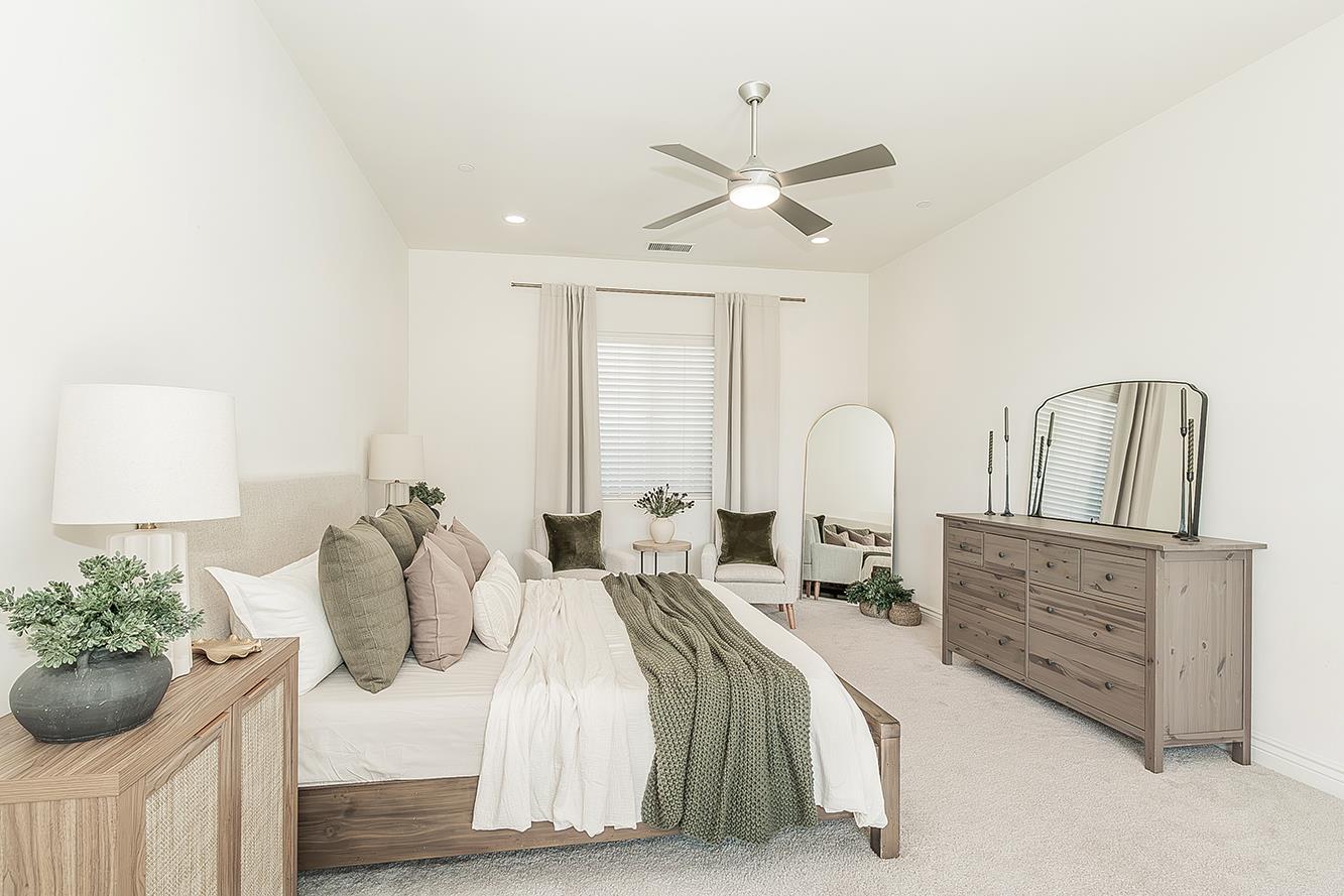 1940 Solig Ave, Kingsburg, CA 93631