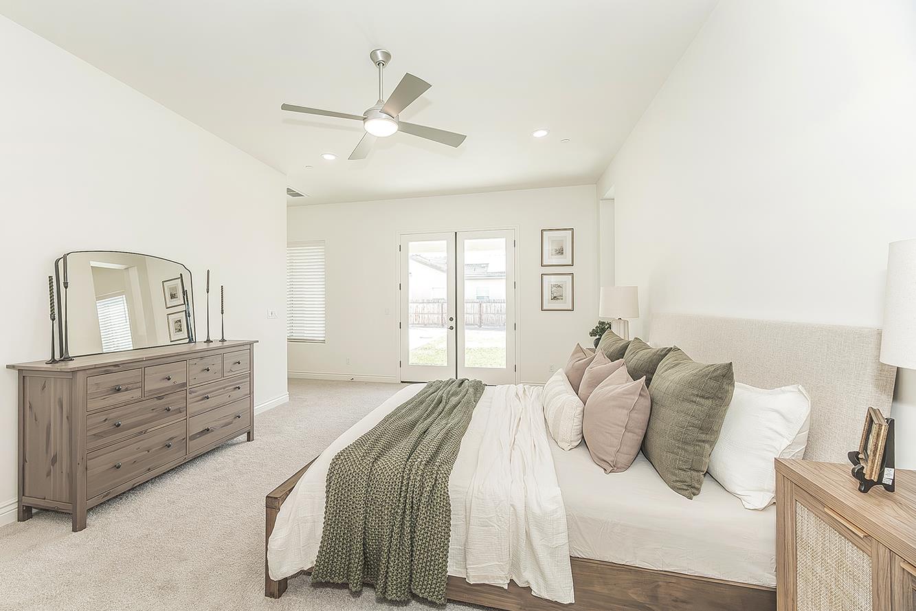 1940 Solig Ave, Kingsburg, CA 93631