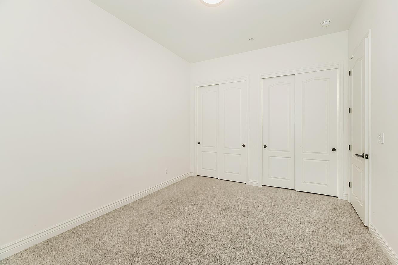 1940 Solig Ave, Kingsburg, CA 93631