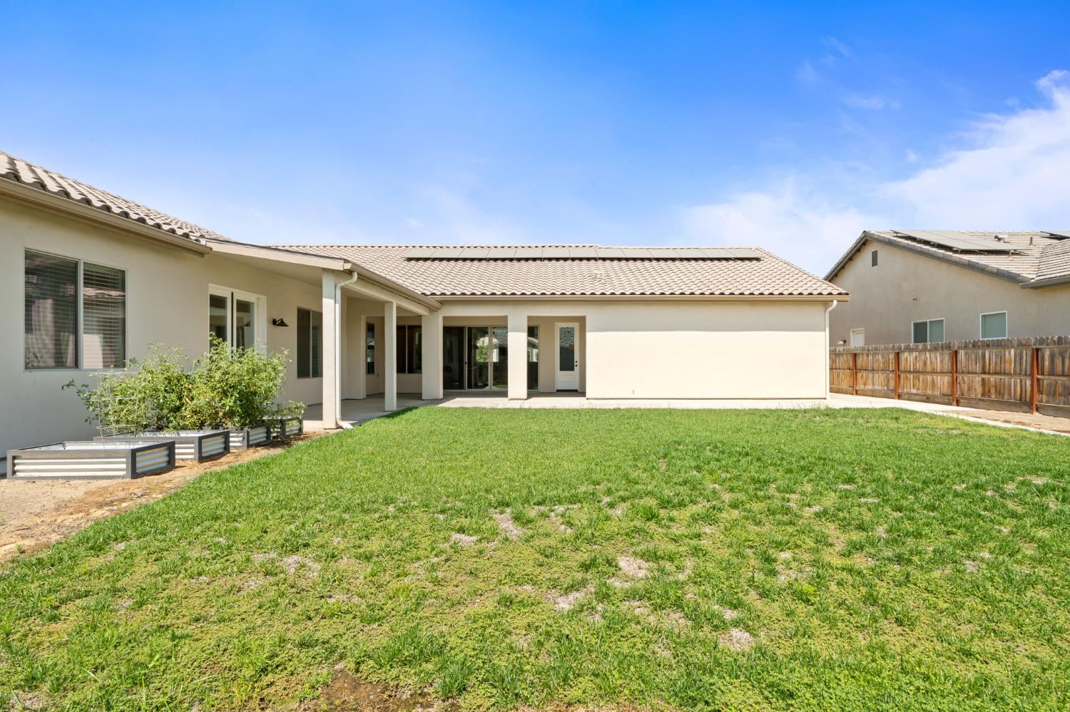 1940 Solig Ave, Kingsburg, CA 93631