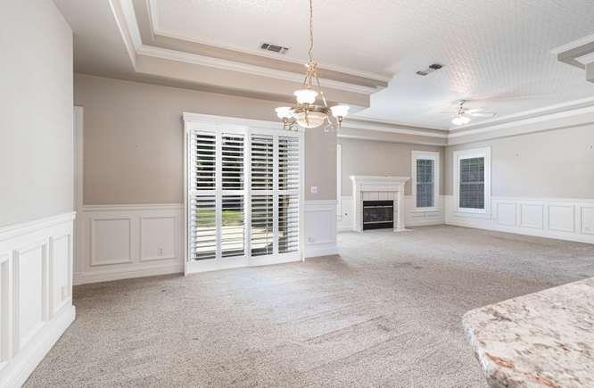 175 N Burgan Ave, Clovis, CA 93611