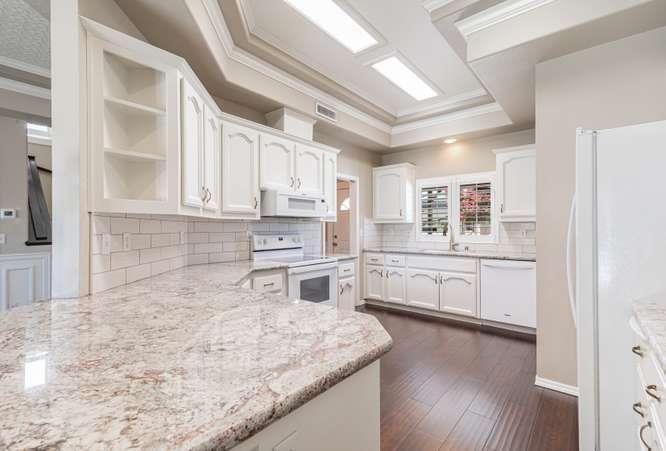 175 N Burgan Ave, Clovis, CA 93611