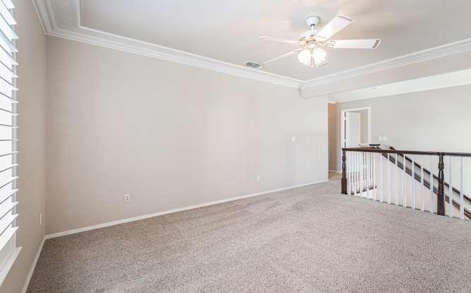 175 N Burgan Ave, Clovis, CA 93611