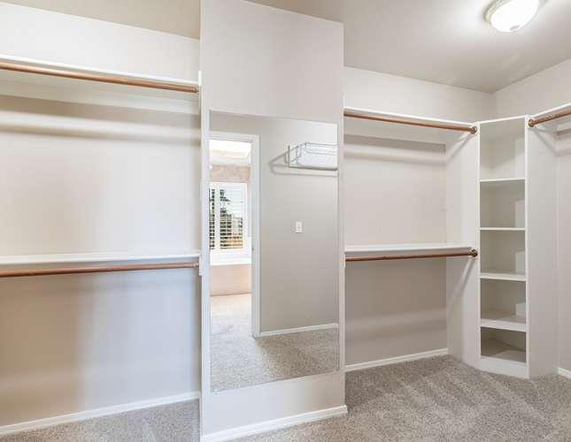 175 N Burgan Ave, Clovis, CA 93611