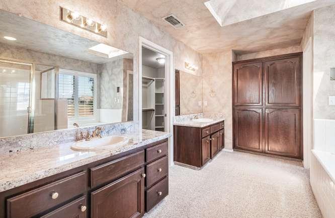 175 N Burgan Ave, Clovis, CA 93611