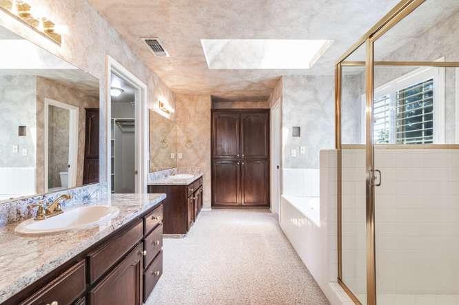 175 N Burgan Ave, Clovis, CA 93611