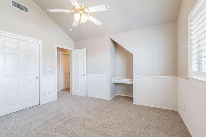 175 N Burgan Ave, Clovis, CA 93611