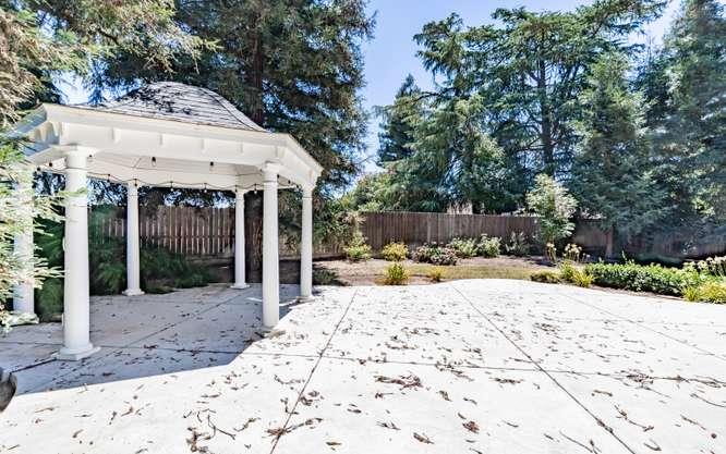 175 N Burgan Ave, Clovis, CA 93611