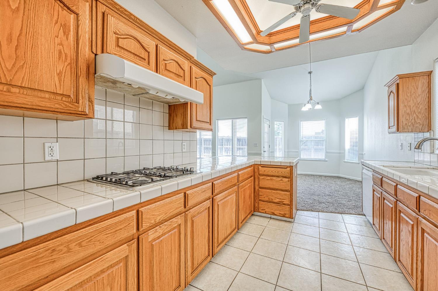 4692 W Celeste Ave, Fresno, CA 93722