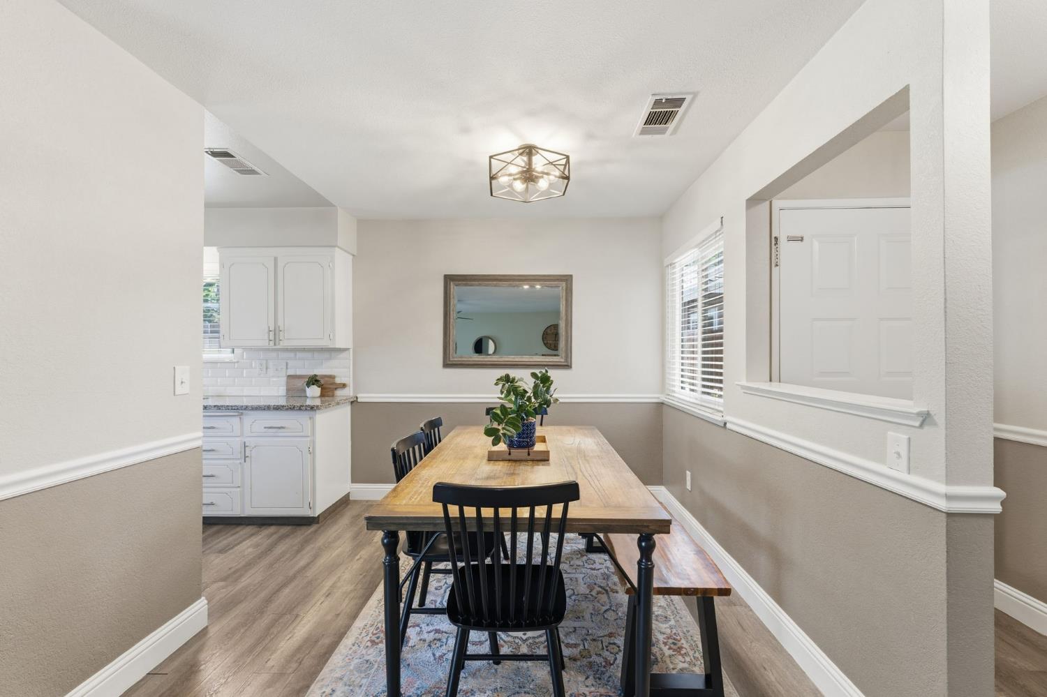 5493 E Iowa Ave, Fresno, CA 93727