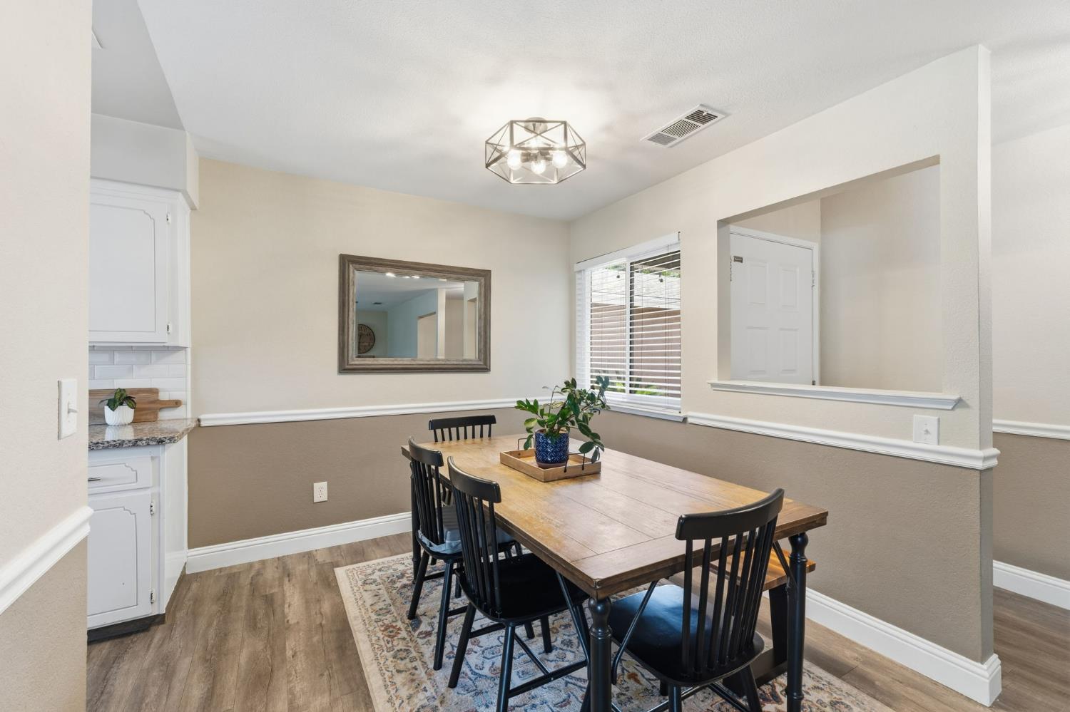 5493 E Iowa Ave, Fresno, CA 93727