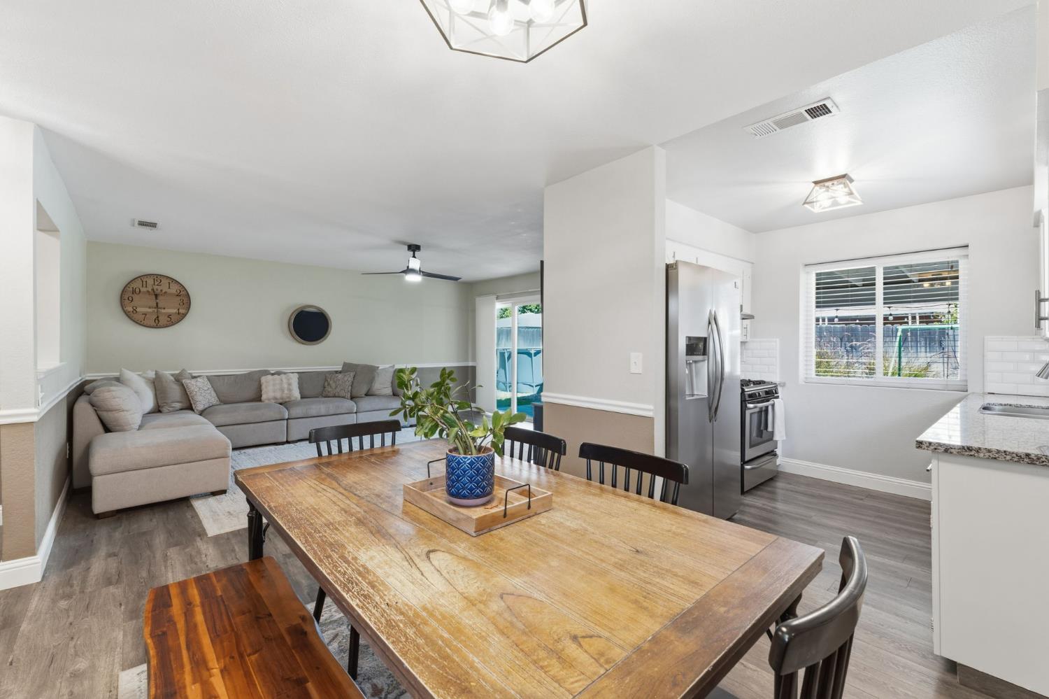 5493 E Iowa Ave, Fresno, CA 93727