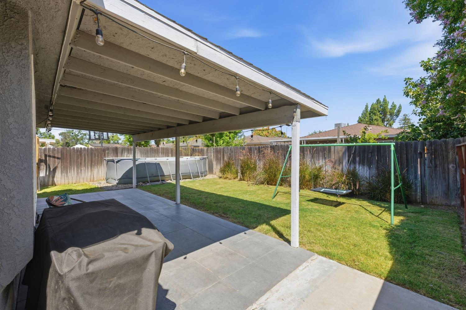 5493 E Iowa Ave, Fresno, CA 93727