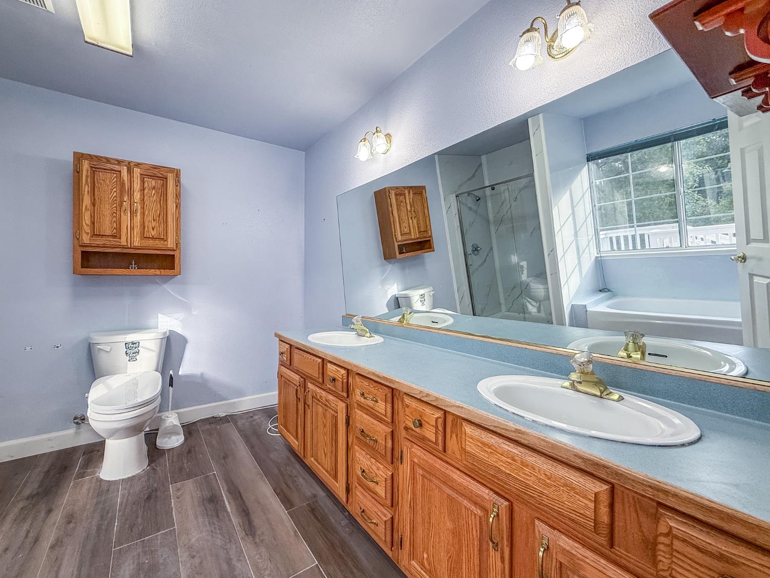 39314 Manzanita Dr, Oakhurst, CA 93644