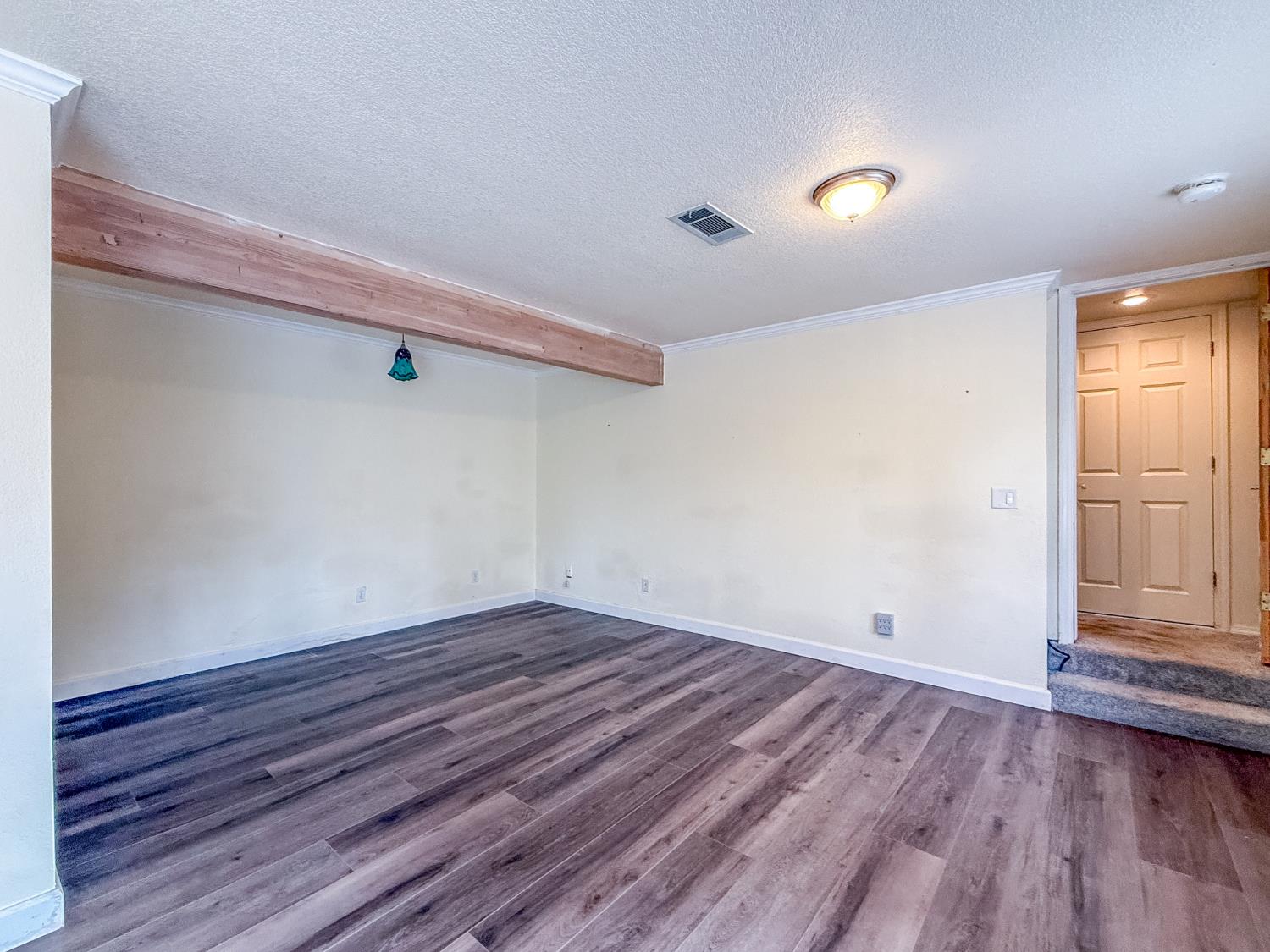 39314 Manzanita Dr, Oakhurst, CA 93644