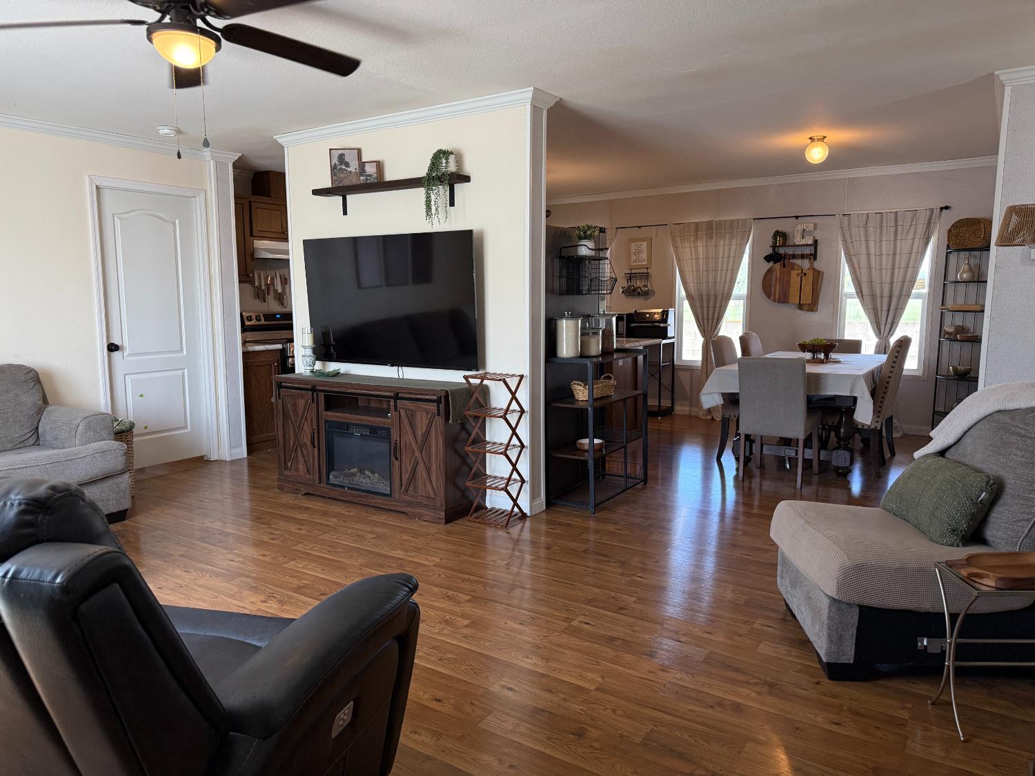2575 S Willow Ave #SP 45, Fresno, CA 93725