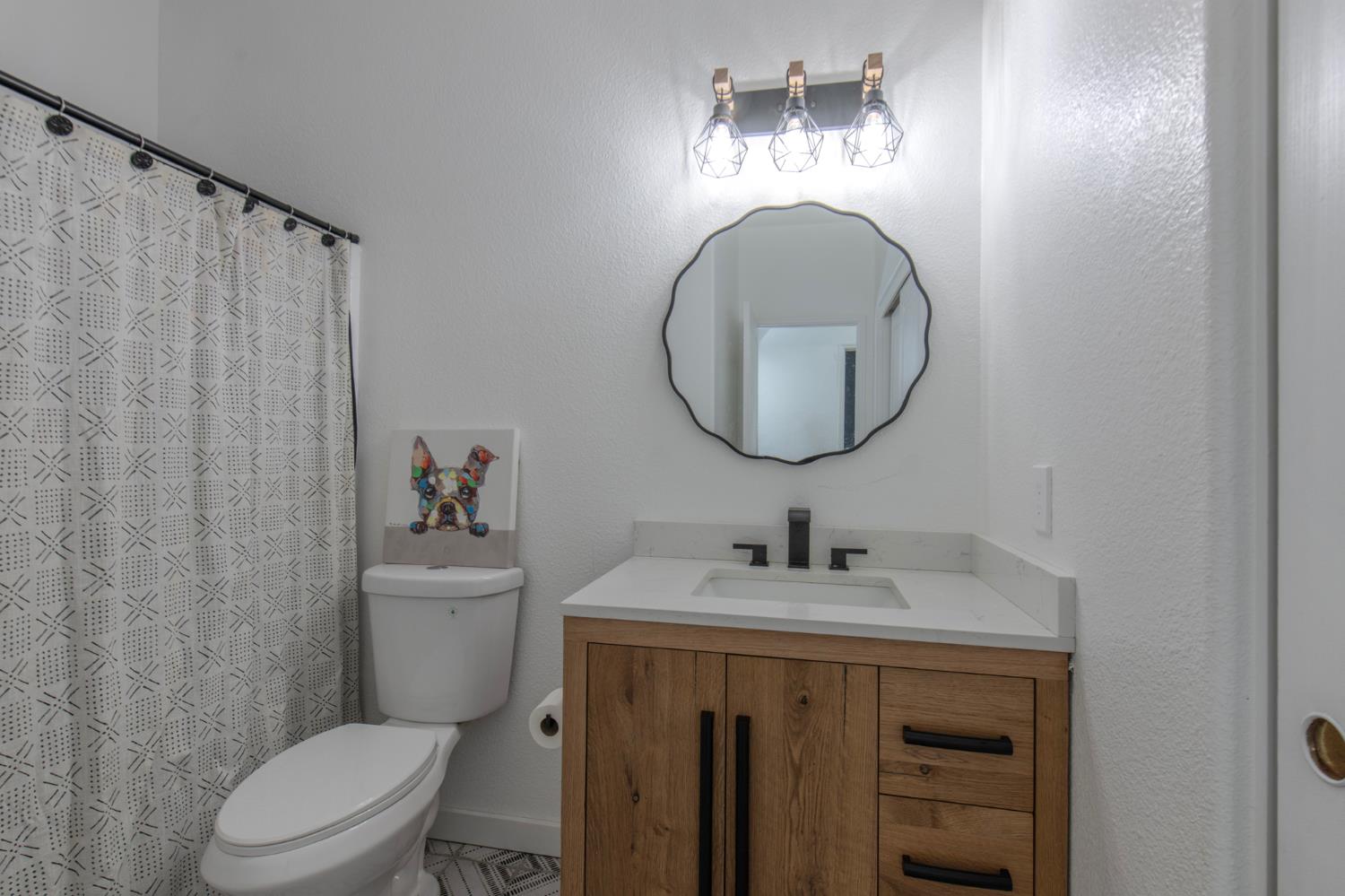 1848 W Merritt St, Hanford, CA 93230