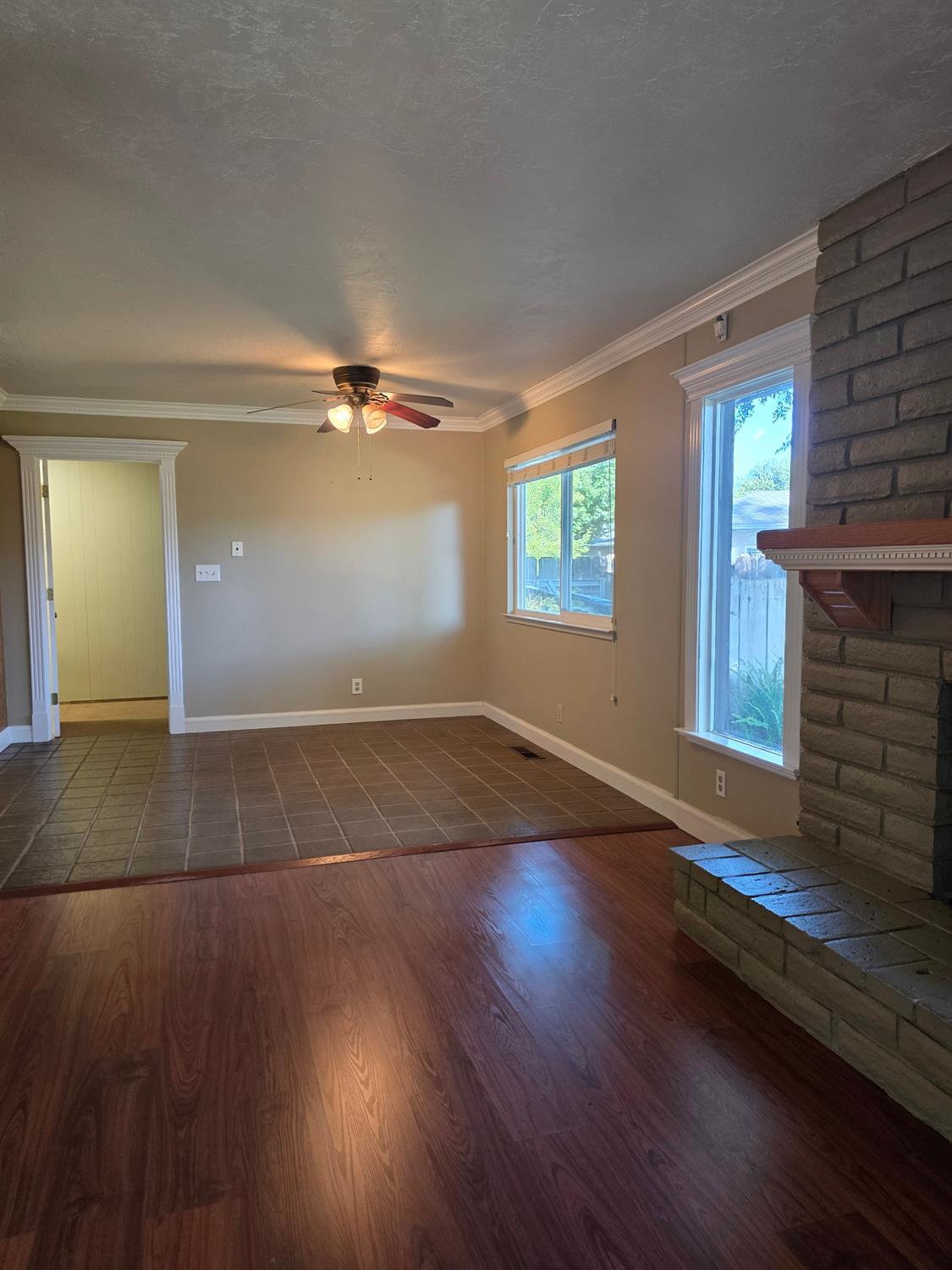 2833 E Paul Ave, Fresno, CA 93710