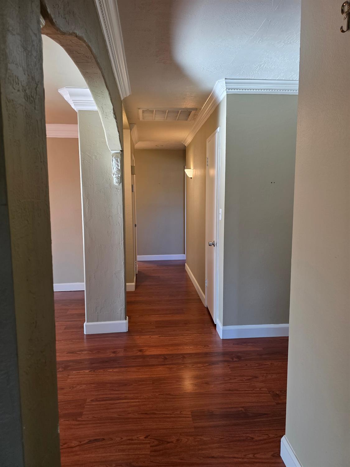 2833 E Paul Ave, Fresno, CA 93710