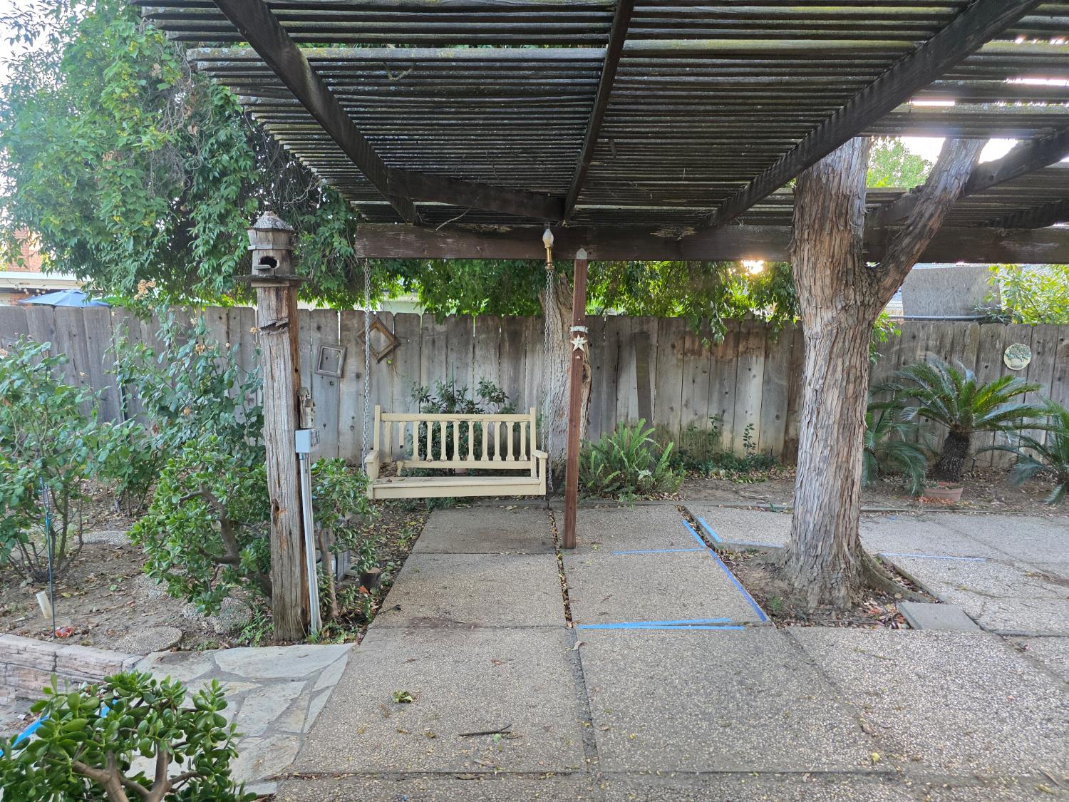 2833 E Paul Ave, Fresno, CA 93710