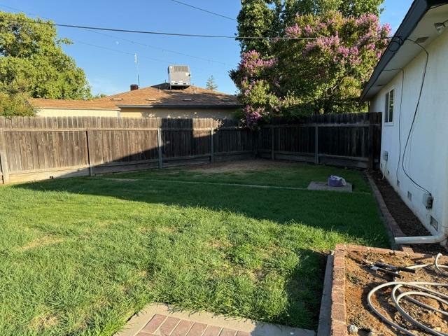 3379 E Rialto Ave, Fresno, CA 93726