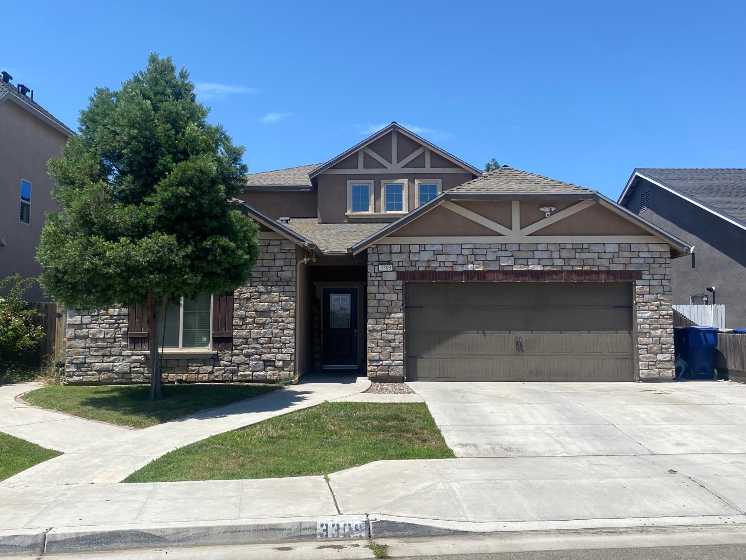 3309 N Filbert Ave, Fresno, CA 93727