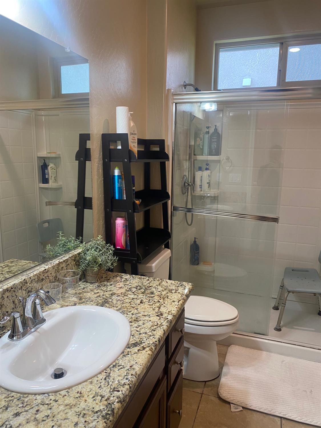 3309 N Filbert Ave, Fresno, CA 93727