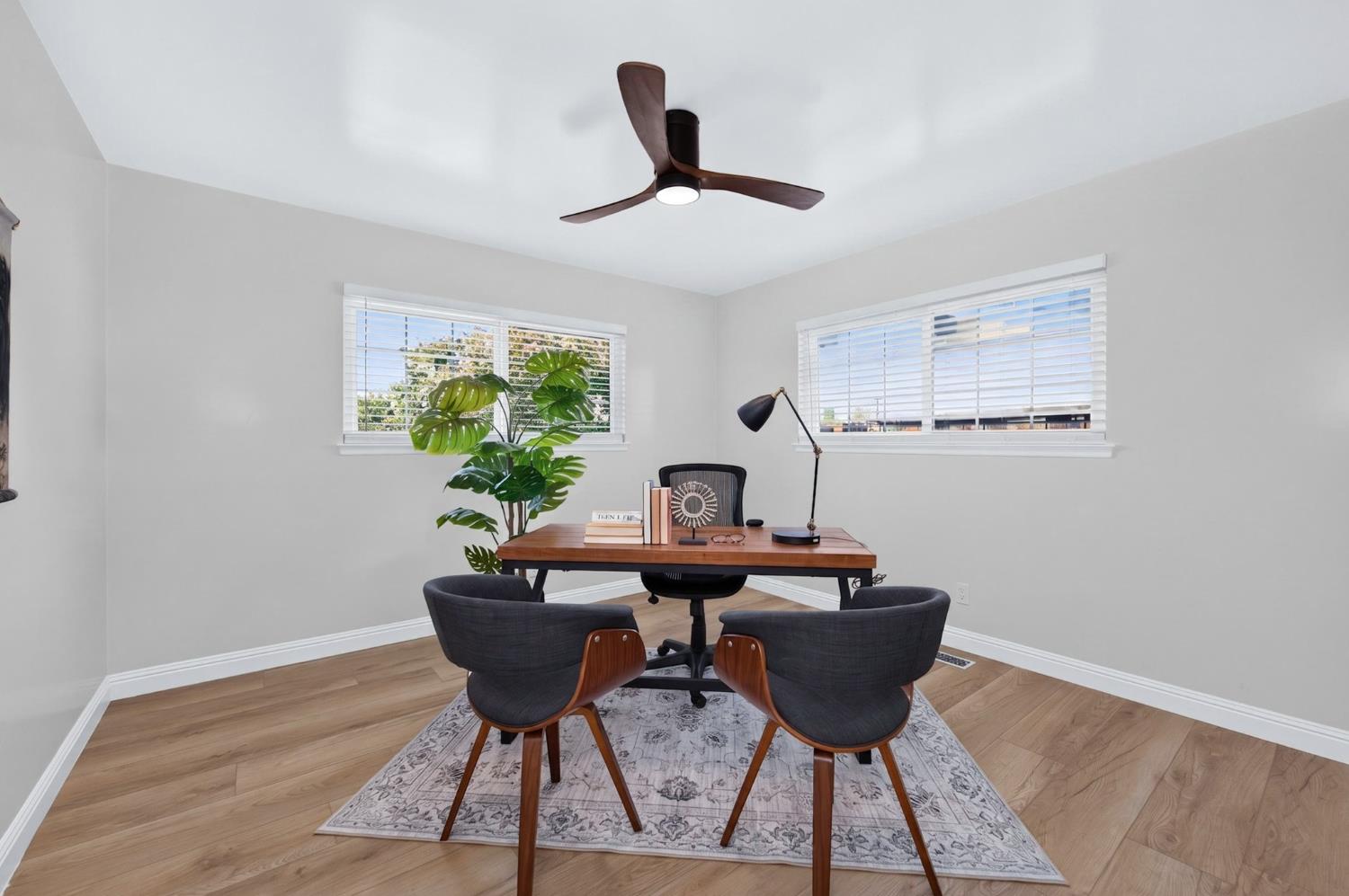 5881 E El Monte Way, Fresno, CA 93727
