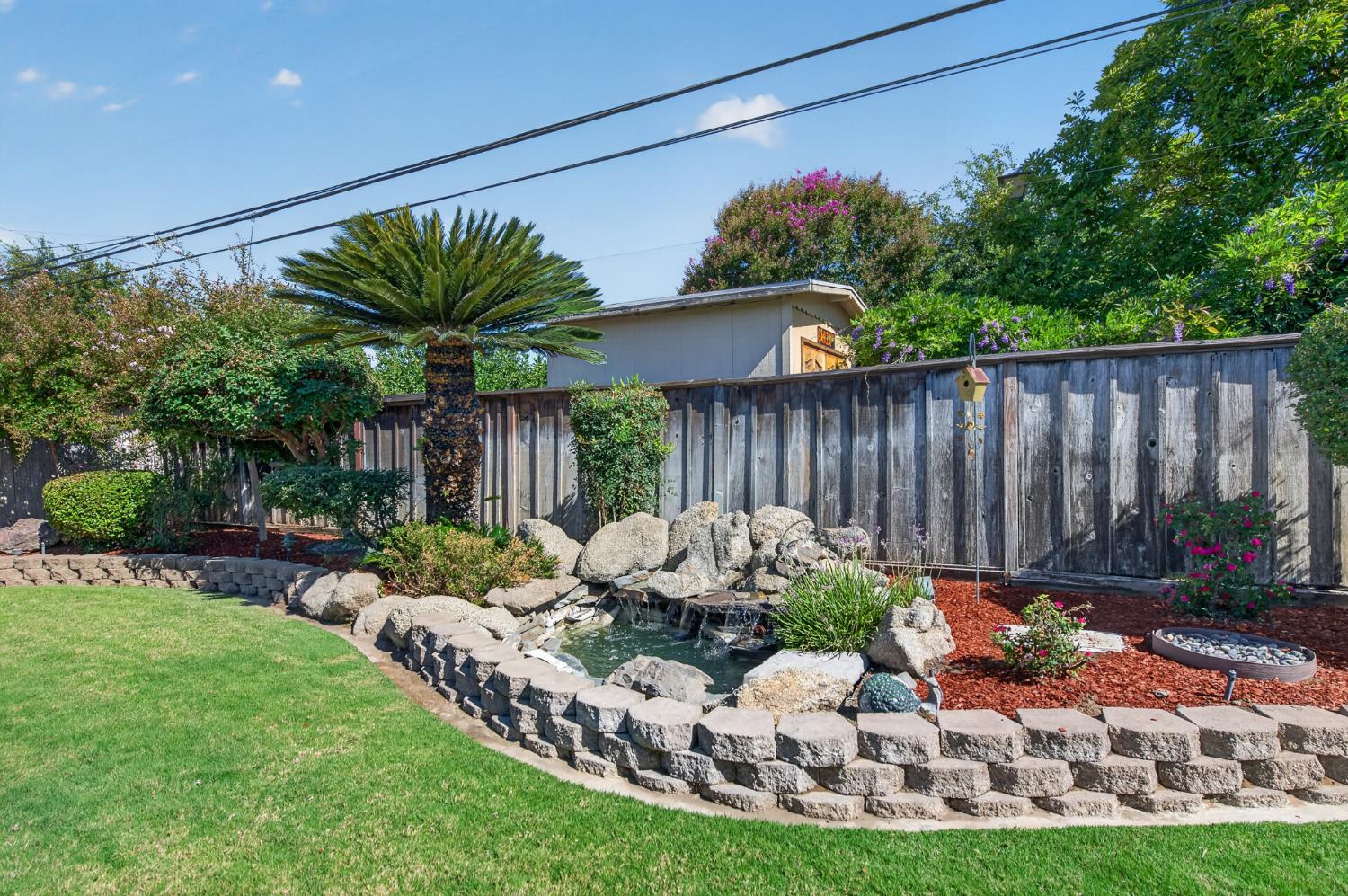 5881 E El Monte Way, Fresno, CA 93727