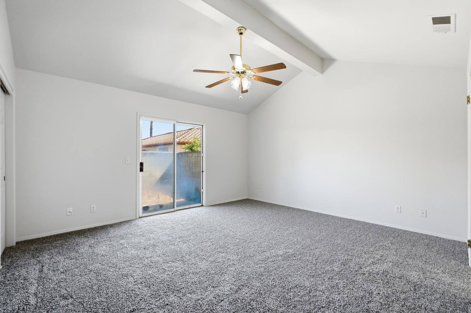 88 Rosewood Cir, Madera, CA 93637