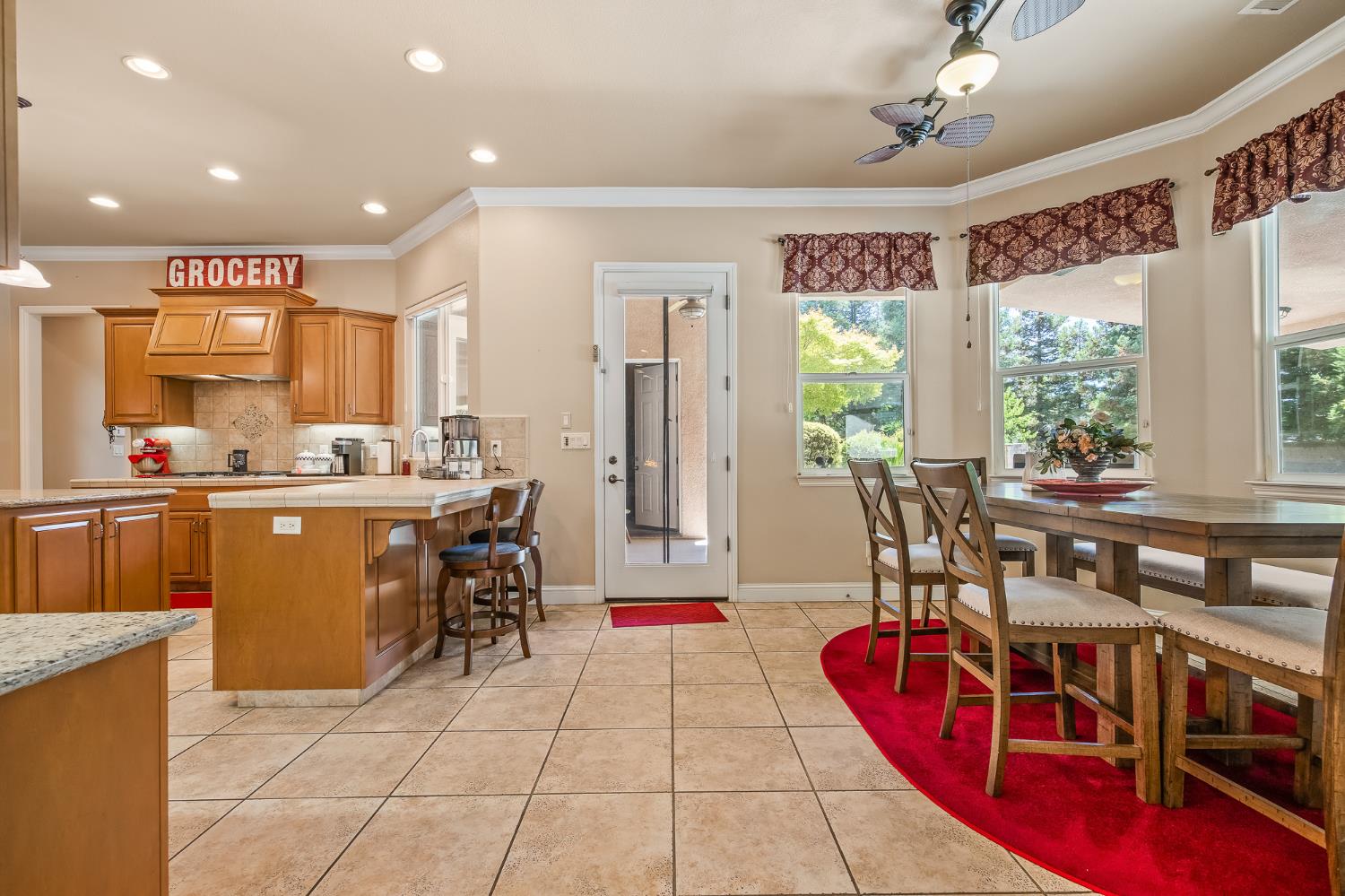 12636 Appaloosa Rd, Madera, CA 93636