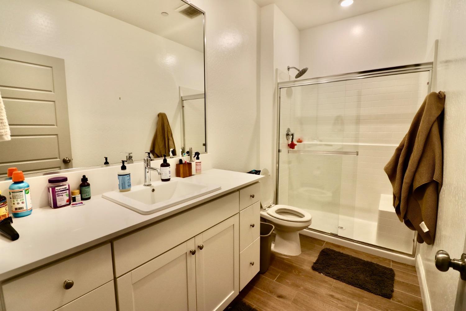 240 Huntington Ave S, Madera, CA 93636
