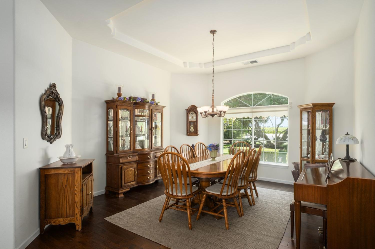 2202 W Lincoln Ave, Fresno, CA 93706