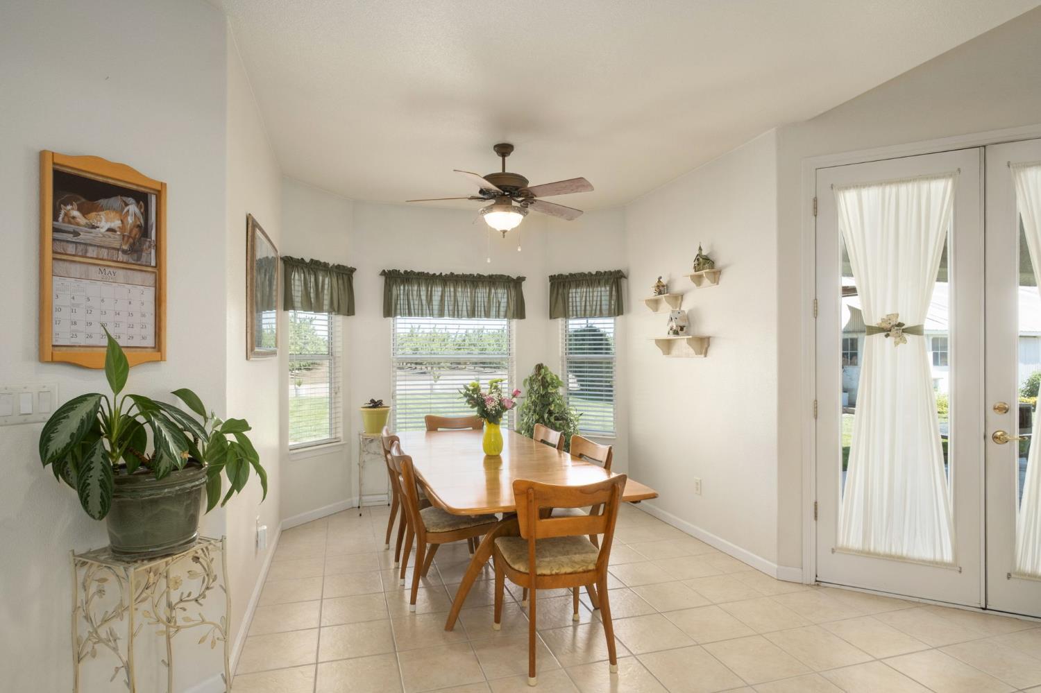 2202 W Lincoln Ave, Fresno, CA 93706