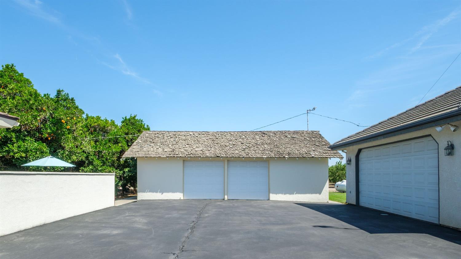 2202 W Lincoln Ave, Fresno, CA 93706