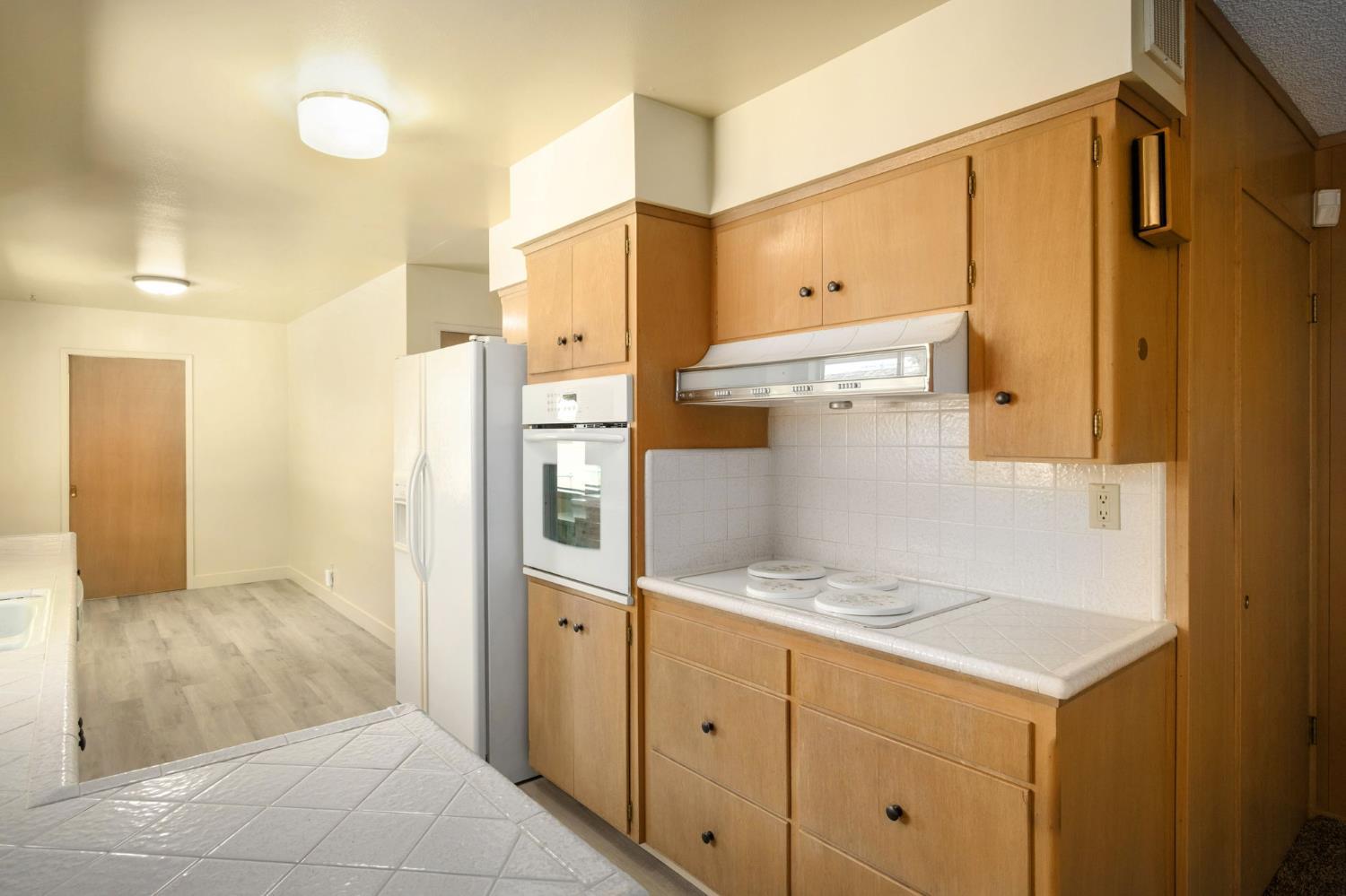 2202 W Lincoln Ave, Fresno, CA 93706