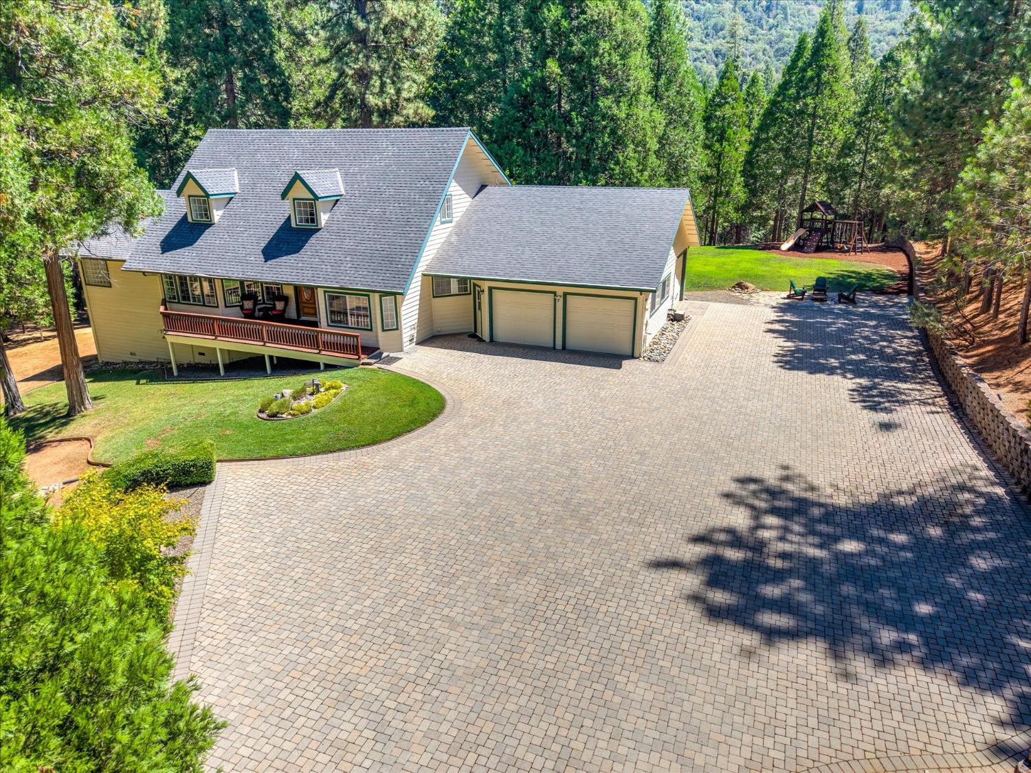 36213 Finegold Creek Dr, North Fork, CA 93643