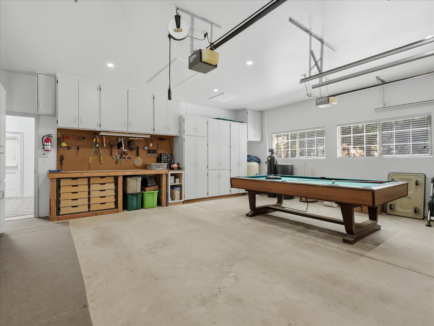 36213 Finegold Creek Dr, North Fork, CA 93643